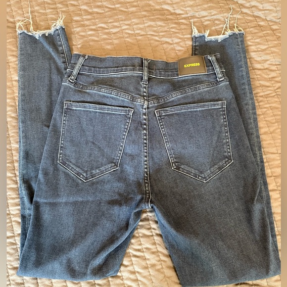 Express Skinny Stretch Jeans - Picture 4 of 4